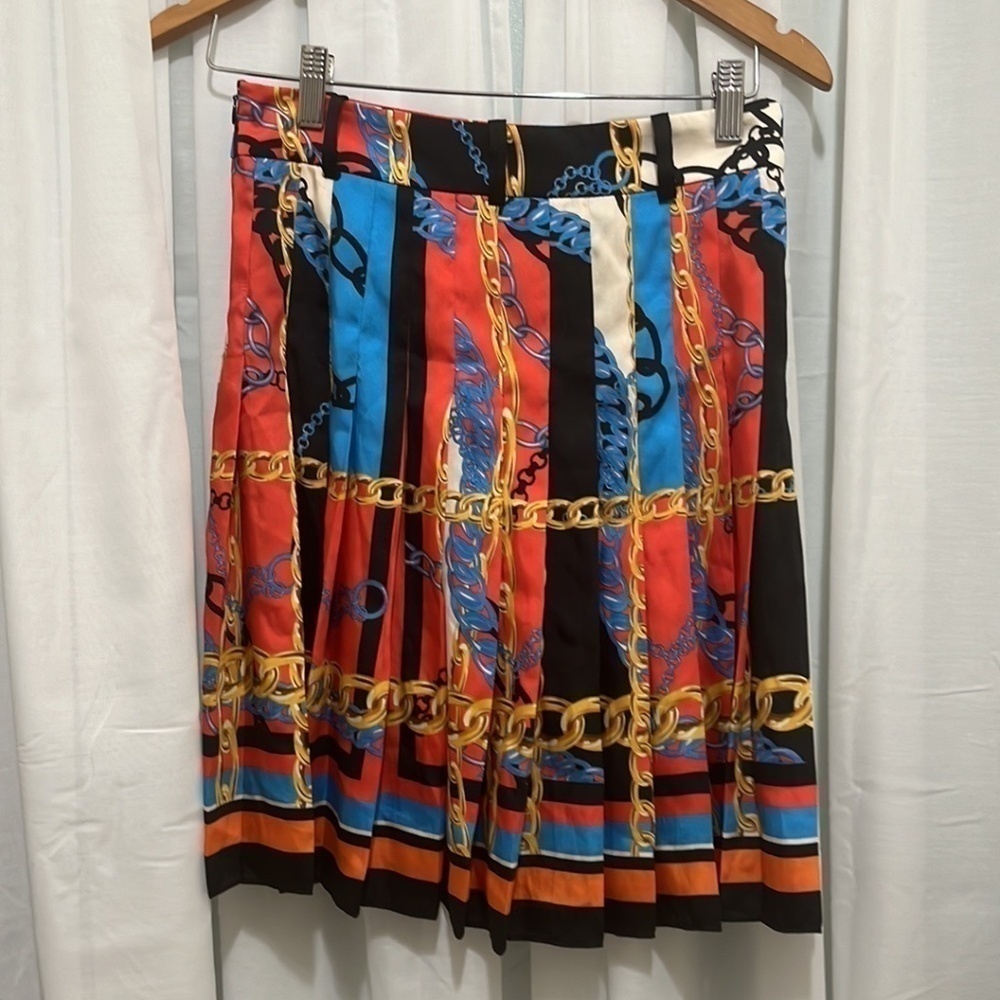 Zara Mini A-Line Skirt with Side Zipper - Picture 5 of 5